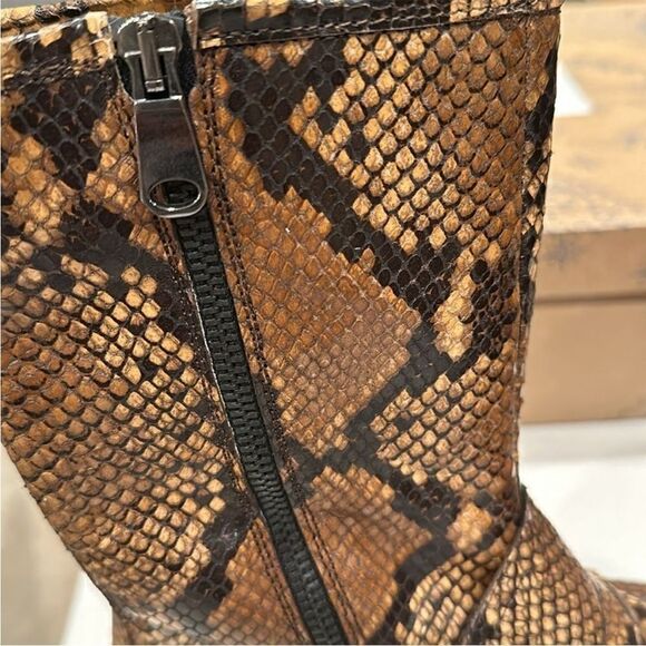 Free People Madison Loafer Boot Python Print EU 38 US 8 New in Box - Picture 6 of 8